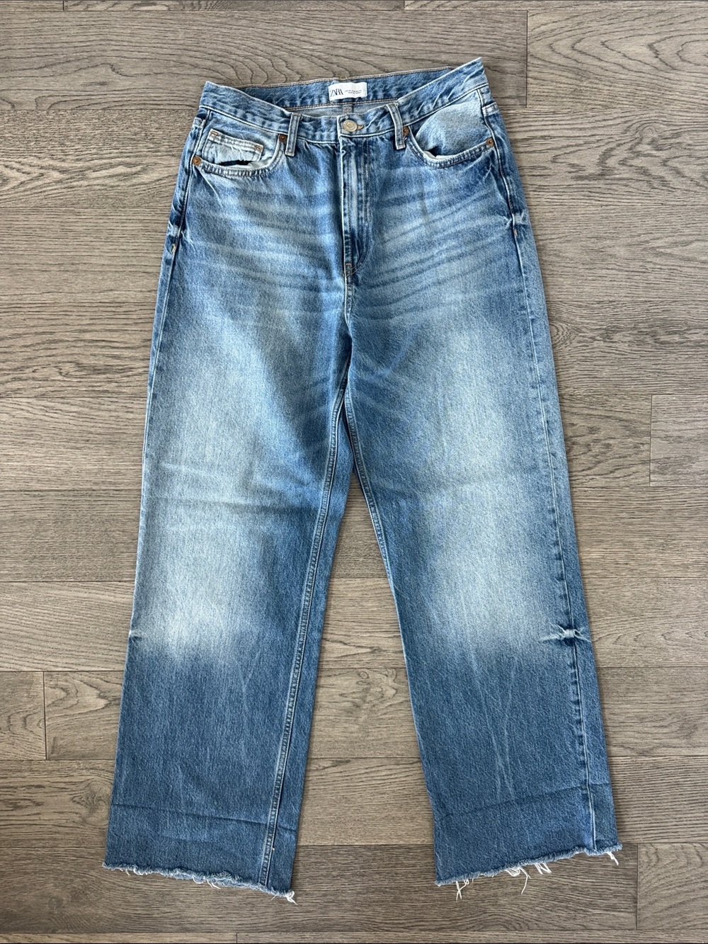 🌼ZARA🌼 High Rise Relaxed Light Wash Straight Leg Jeans